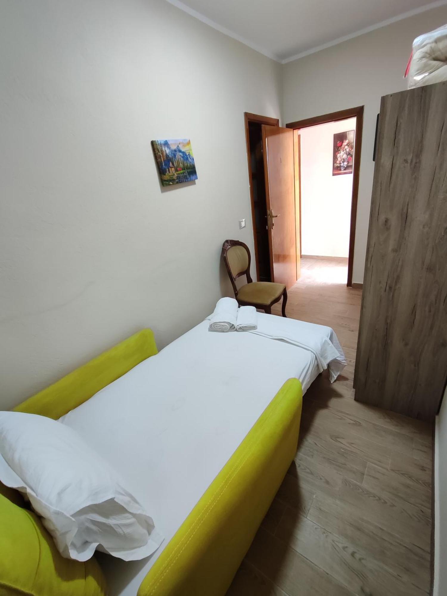 Tekada Hotel & Restaurant Vlorë エクステリア 写真